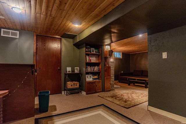 4718 Arlington Avenue, Fort Wayne, IN 46807