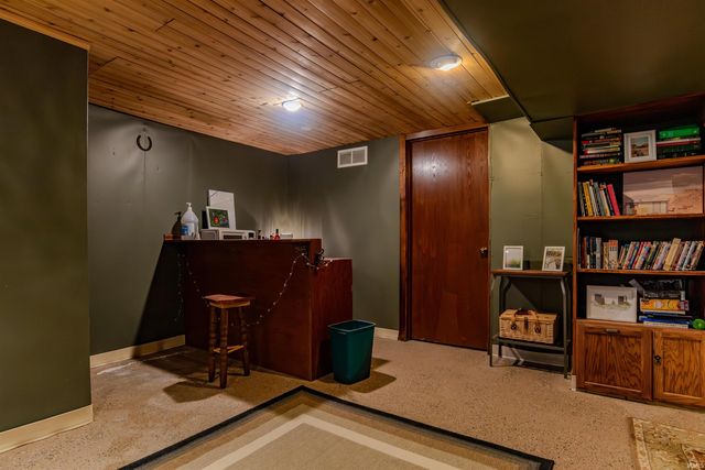 4718 Arlington Avenue, Fort Wayne, IN 46807