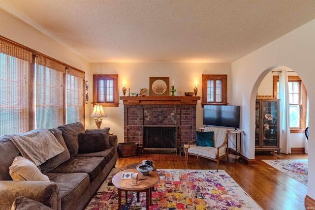 4718 Arlington Avenue, Fort Wayne, IN 46807