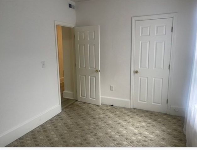 9 Circuit 2, Worcester, MA 01603