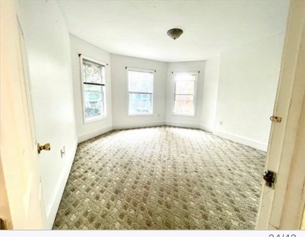 9 Circuit 2, Worcester, MA 01603