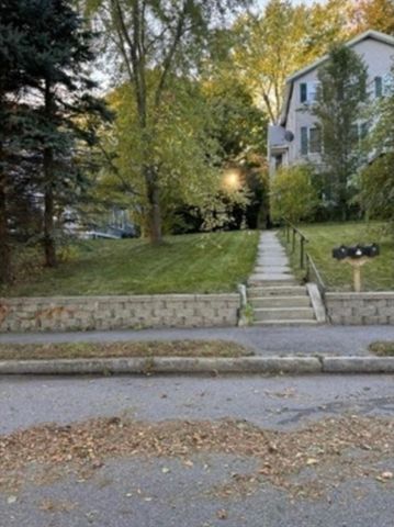 9 Circuit 2, Worcester, MA 01603