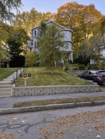 9 Circuit 2, Worcester, MA 01603