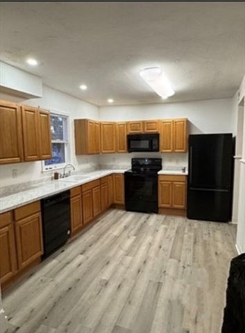 9 Circuit 2, Worcester, MA 01603