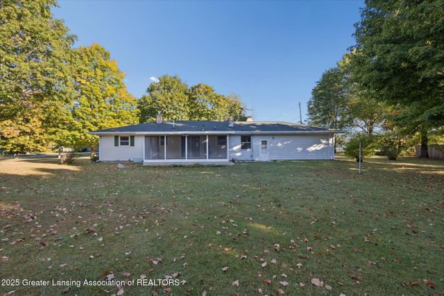 10802 Plains Highway, Eaton Rapids, MI 48827