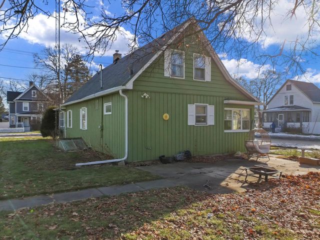 1004 Madison STREET, Lake Geneva, WI 53147