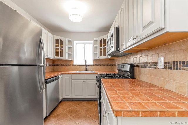 93-29 91st Avenue, Woodhaven, NY 11421