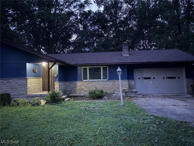 820 Hartzell Avenue, Niles, OH 44446