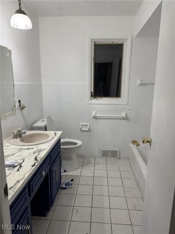 820 Hartzell Avenue, Niles, OH 44446