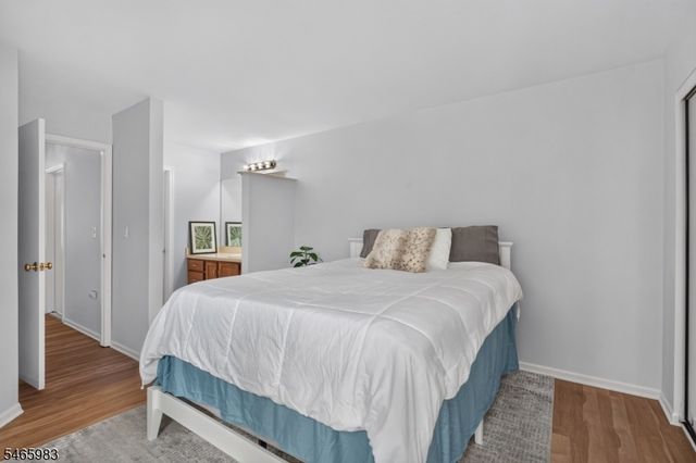 76 Encampment Dr, Bedminster Twp., NJ 07921