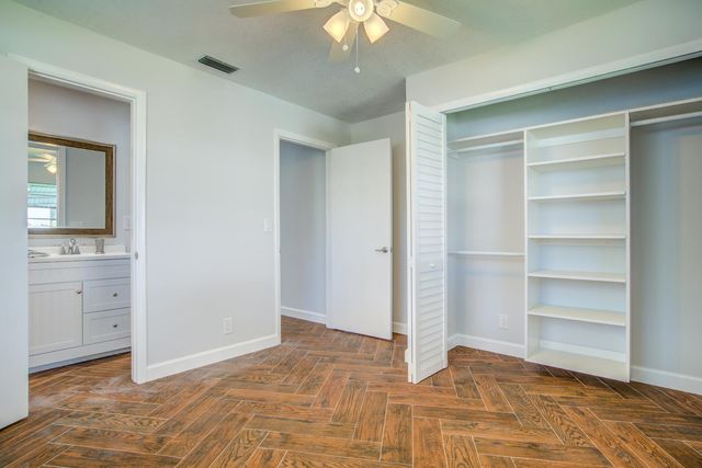 813 SW 5th Court, Boynton Beach, FL 33426