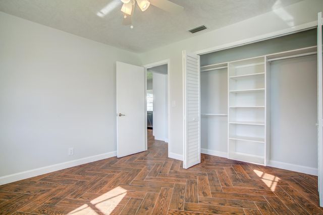 813 SW 5th Court, Boynton Beach, FL 33426