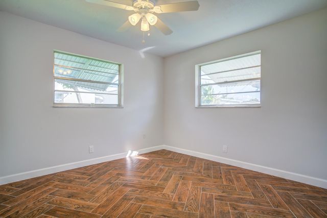 813 SW 5th Court, Boynton Beach, FL 33426