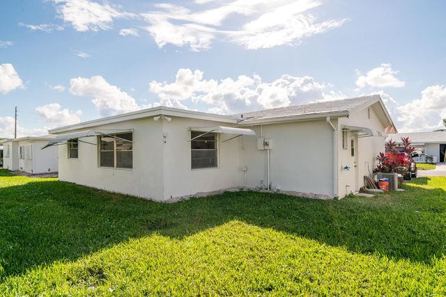 813 SW 5th Court, Boynton Beach, FL 33426