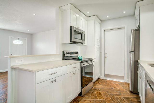 813 SW 5th Court, Boynton Beach, FL 33426