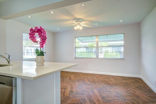 813 SW 5th Court, Boynton Beach, FL 33426