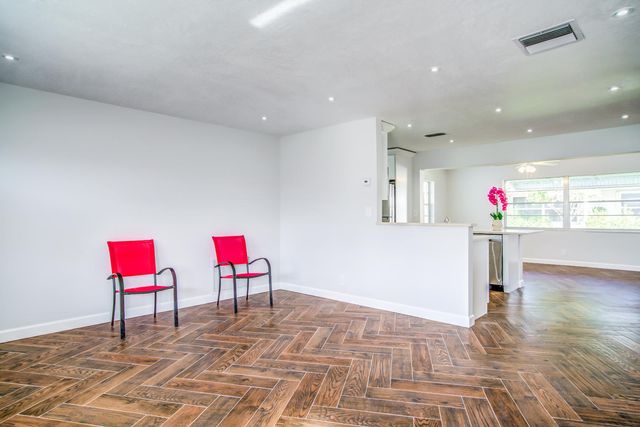 813 SW 5th Court, Boynton Beach, FL 33426