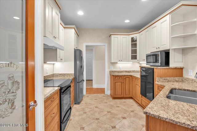 1127 Walbury Court, Leland, NC 28451