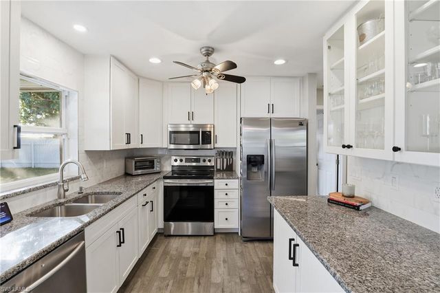 2825 SE 8th PL, Cape Coral, FL 33904