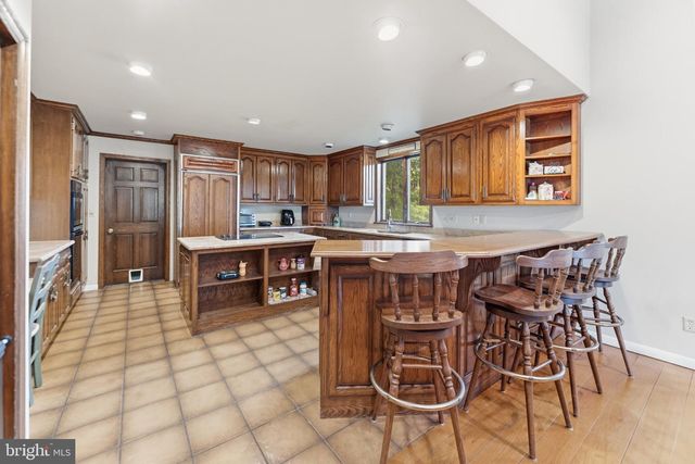 481 E FREEHOLD RD, Freehold, NJ 07728