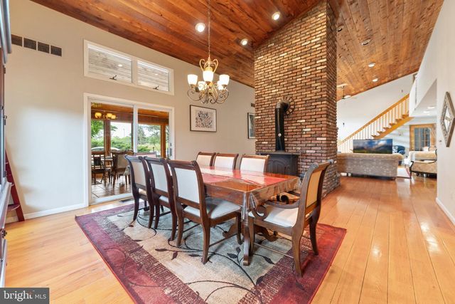 481 E FREEHOLD RD, Freehold, NJ 07728