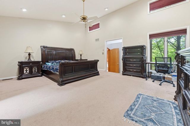 481 E FREEHOLD RD, Freehold, NJ 07728