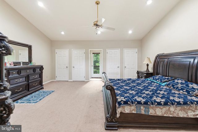 481 E FREEHOLD RD, Freehold, NJ 07728