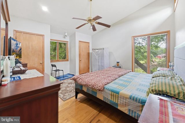 481 E FREEHOLD RD, Freehold, NJ 07728