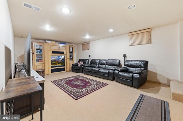 481 E FREEHOLD RD, Freehold, NJ 07728