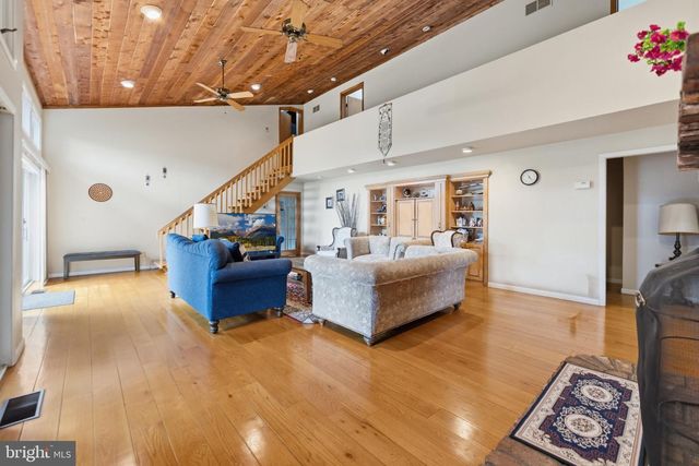 481 E FREEHOLD RD, Freehold, NJ 07728