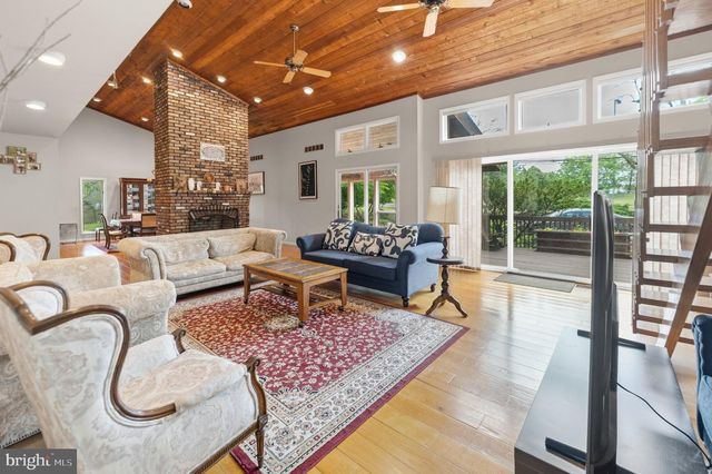 481 E FREEHOLD RD, Freehold, NJ 07728