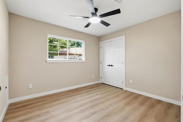 8902 Winding River Drive, Houston, TX 77088