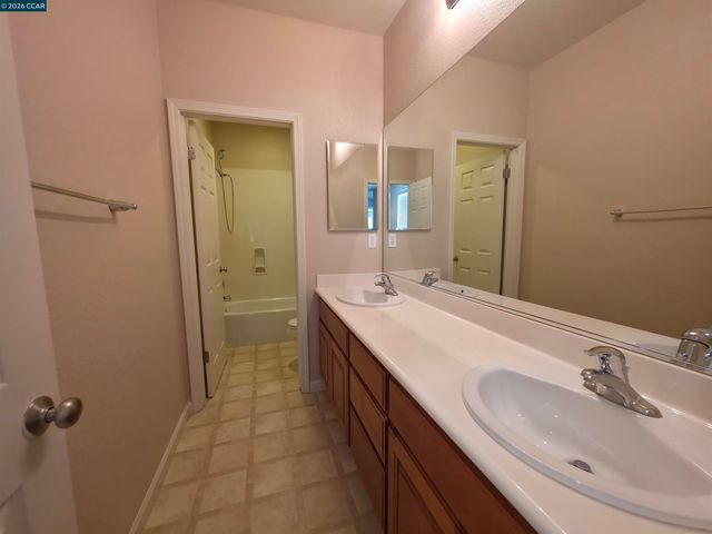 8625 Livingston Way, Discovery Bay, CA 94505