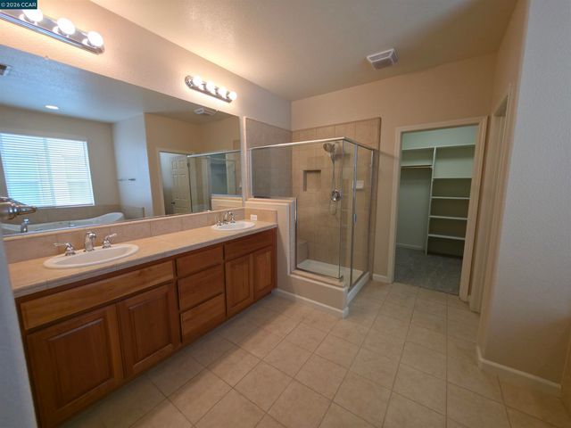 8625 Livingston Way, Discovery Bay, CA 94505