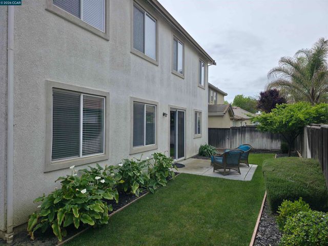 8625 Livingston Way, Discovery Bay, CA 94505