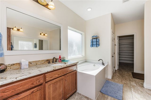 4010 Giants Dr., Corpus Christi, TX 78414