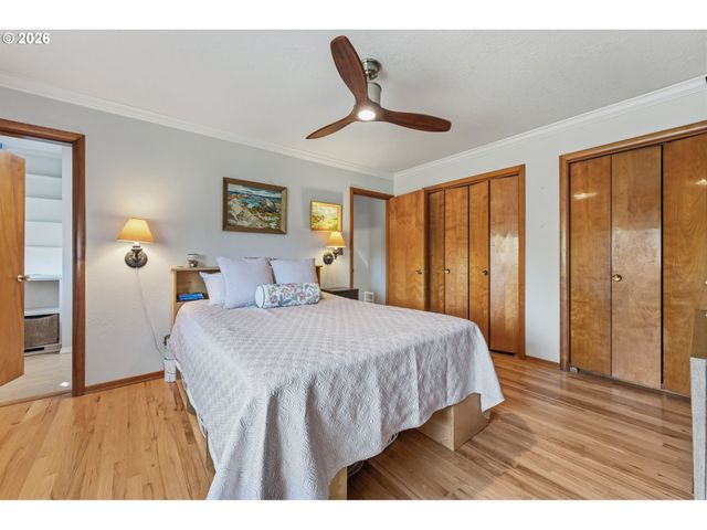804 Nw SLUMAN Rd, Vancouver, WA 98665