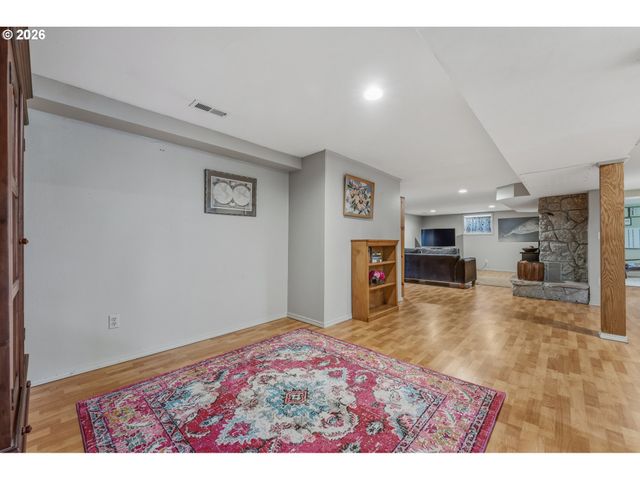 804 Nw SLUMAN Rd, Vancouver, WA 98665