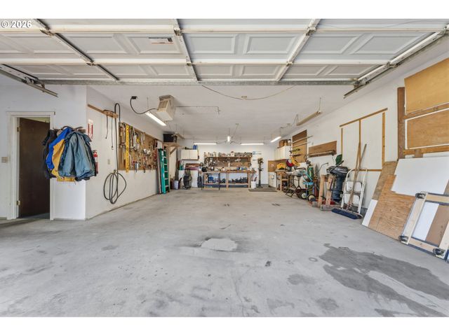 804 Nw SLUMAN Rd, Vancouver, WA 98665