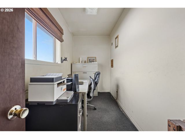 804 Nw SLUMAN Rd, Vancouver, WA 98665