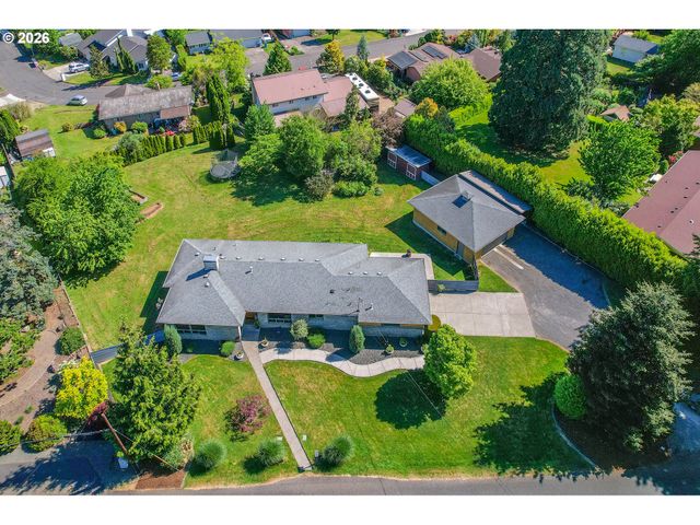 804 Nw SLUMAN Rd, Vancouver, WA 98665