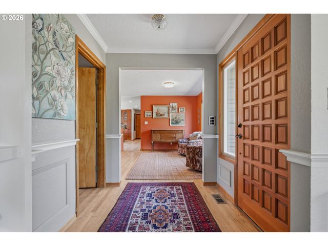 804 Nw SLUMAN Rd, Vancouver, WA 98665