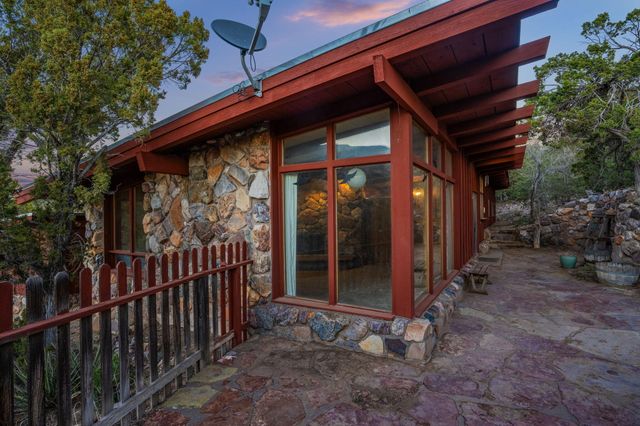 27 Eagle Trail Trail, Tijeras, NM 87059