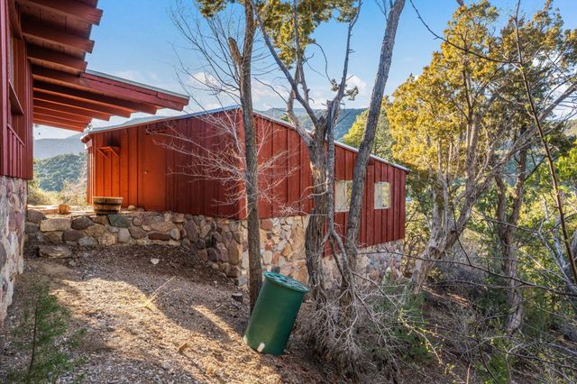 27 Eagle Trail Trail, Tijeras, NM 87059