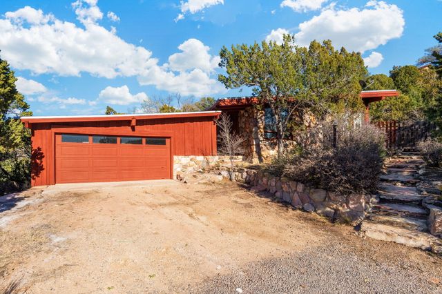 27 Eagle Trail Trail, Tijeras, NM 87059