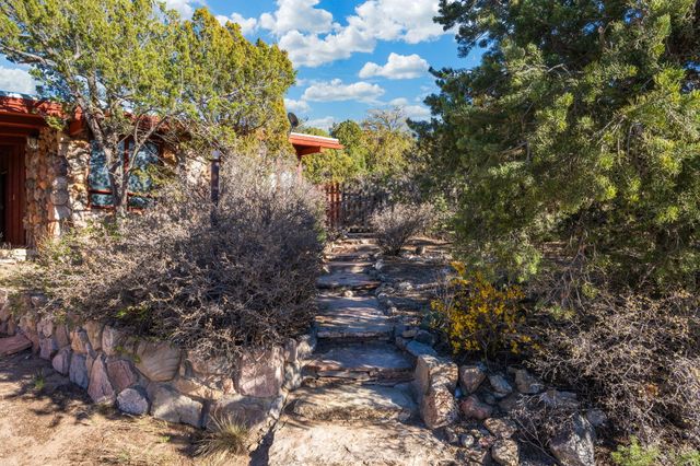 27 Eagle Trail Trail, Tijeras, NM 87059