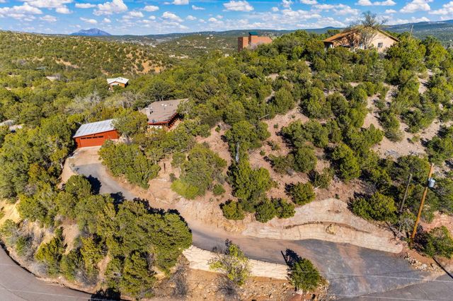 27 Eagle Trail Trail, Tijeras, NM 87059