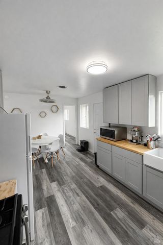 252 Margie Dr, Willits, CA 95490