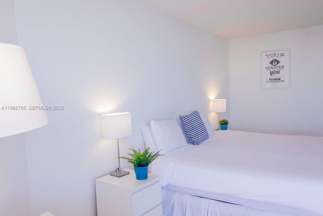 1717 N Bayshore Dr B-4141, Miami, FL 33132