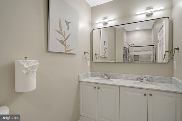 2512 JAMAICA DR, Alexandria, VA 22303